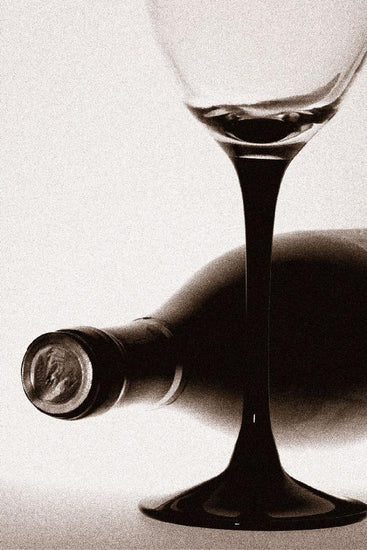 PHOTOWALL / Grainy Winebottle - Sepia (e1395)