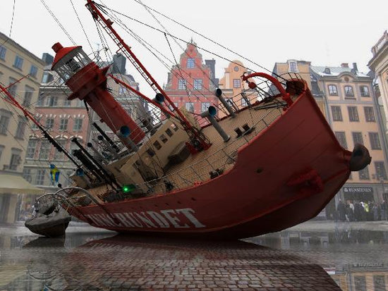 PHOTOWALL / Boat in Old Town (e19728)