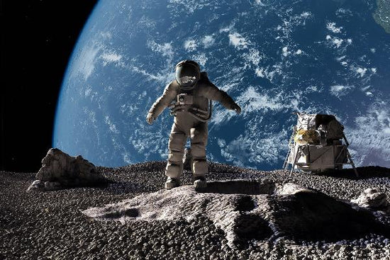 PHOTOWALL / Astronaut with Earth in Background (e20366)