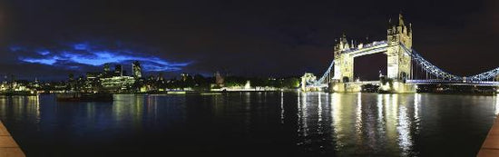 PHOTOWALL / London Tower Bridge at Night (e20915)
