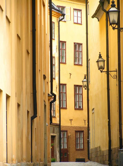 PHOTOWALL / Narrow Alley of Stockholm Old Town (e22133)