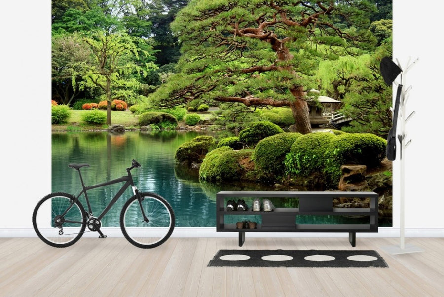 PHOTOWALL / Calm Zen Lake and Bonzai Trees in Tokyo Garden (e22820)
