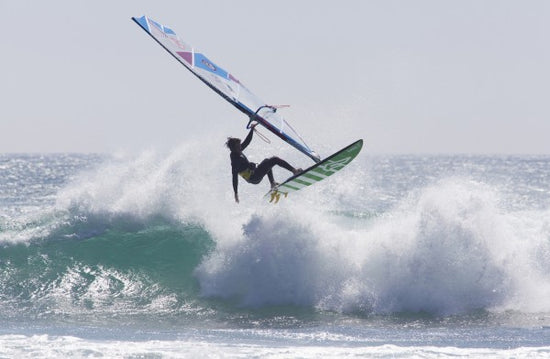 PHOTOWALL / Windsurfing Jump (e23251)