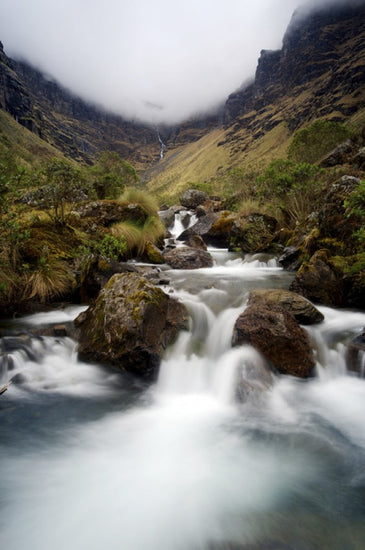 PHOTOWALL / Cloudy Mountain Waterfall (e23670)