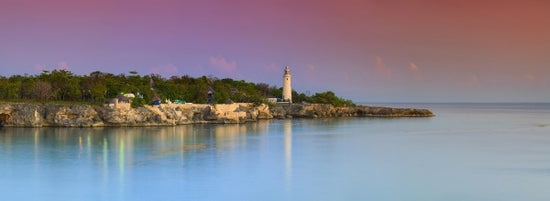 PHOTOWALL / Lighthouse and Rugged Coastline (e24025)