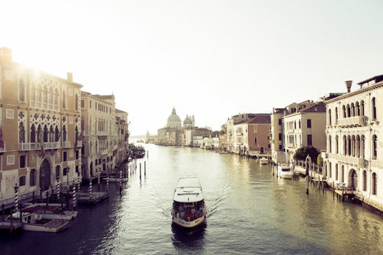 PHOTOWALL / Taxi Boat on Grand Canal (e24245)