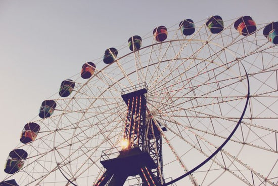 PHOTOWALL / Big Wheel in the Evening Sun (e24426)