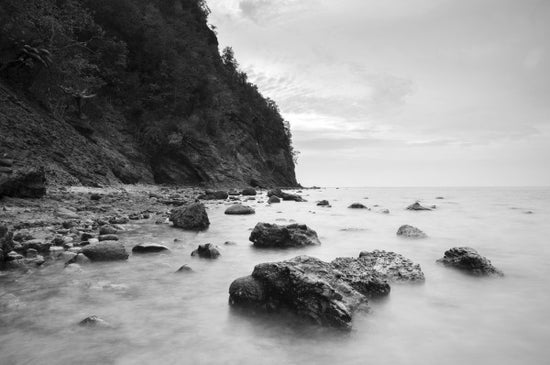 PHOTOWALL / Rocks in Tibanban Island in Mono (e25246)