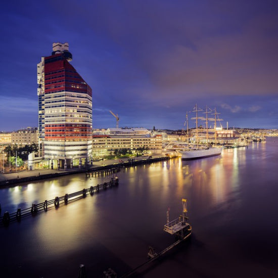 PHOTOWALL / Gothenburg Harbor, Sweden (e40479)