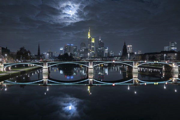 PHOTOWALL / Frankfurt at Full Moon (e30607)