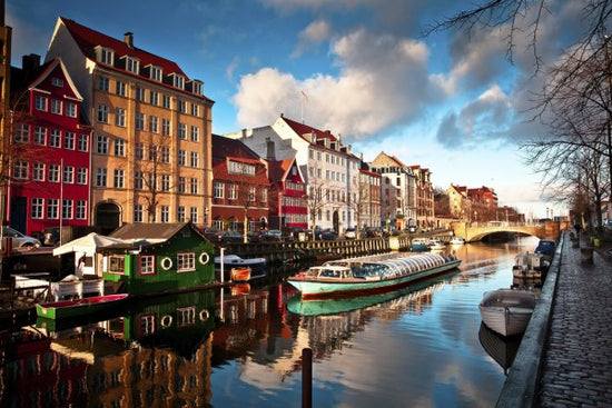 PHOTOWALL / Riverboat in Copenhagen (e40933)