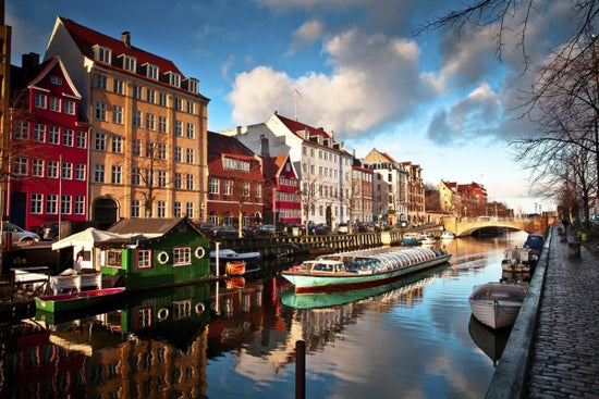 PHOTOWALL / Riverboat in Copenhagen (e40933)