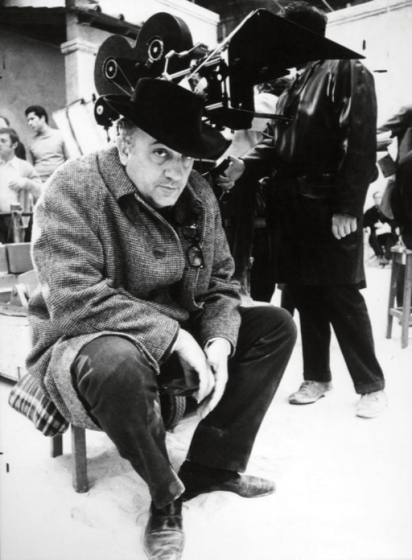 PHOTOWALL / Federico Fellini (e314748) | 輸入壁紙専門店 WALPA