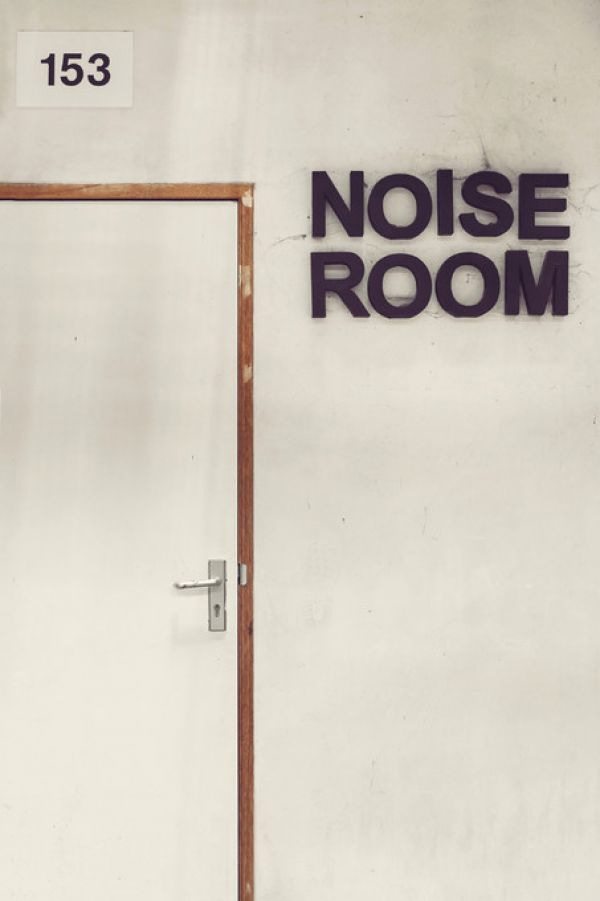 PHOTOWALL / Noise Room Door (e314678)