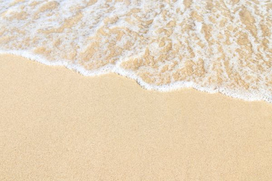 PHOTOWALL / Wave on Sandy Beach (e318151)