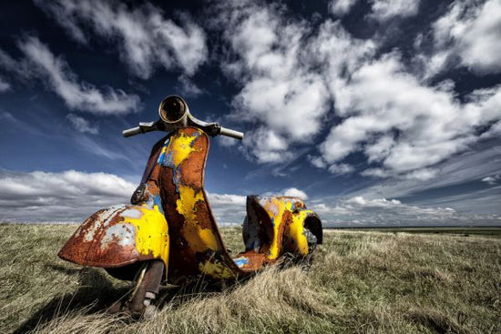 PHOTOWALL / Yellow Scooter (e324452)