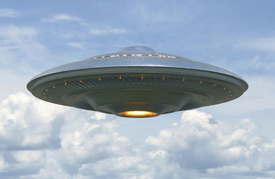 PHOTOWALL / Unidentified Flying Object (e325068)