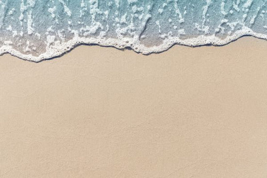 PHOTOWALL / Wave on Sandy Beach (e327866)