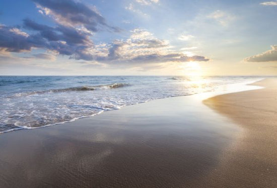 PHOTOWALL / Sunrise over the Sea (e327893)