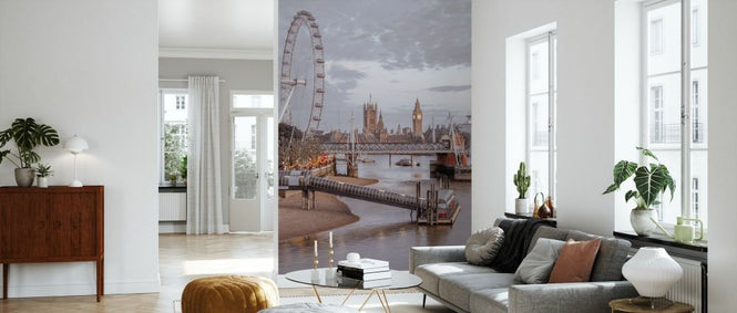 PHOTOWALL / Golden Jubilee Over River Thames (e92968)