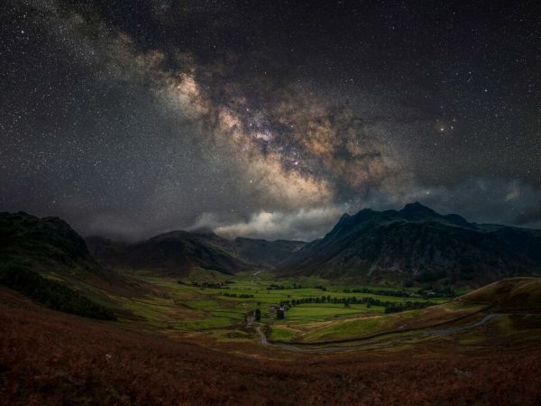 PHOTOWALL / Milky Way Above Mickleden Valley Lake District (e92972)