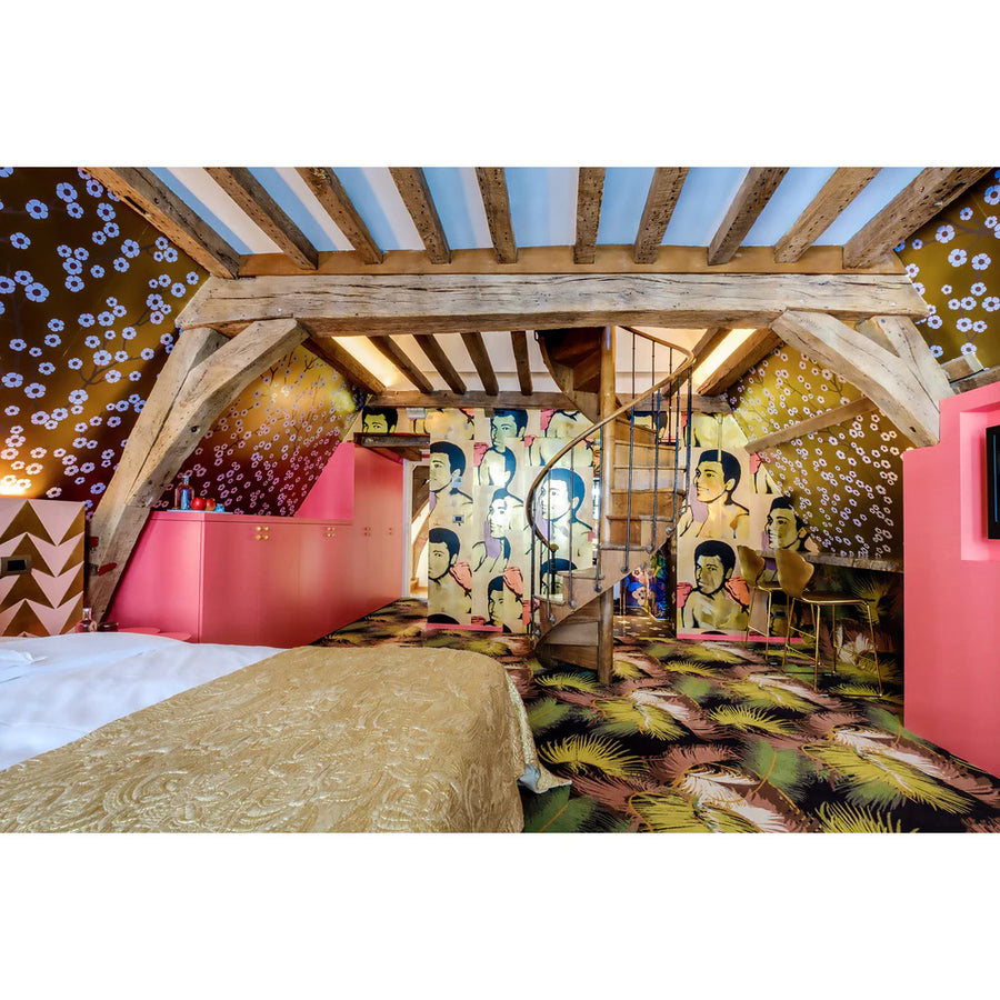 ※色違いの商品です