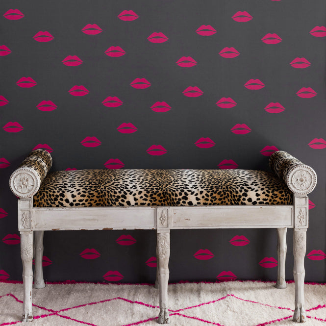Barneby Gates / TABITHA WEBB / Lips Hot Pink on grey BG/TW02/01