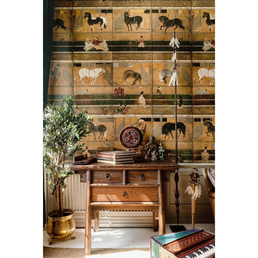 MINDTHEGAP / The Curator's Cabinet / HORSE STABLE WP20650