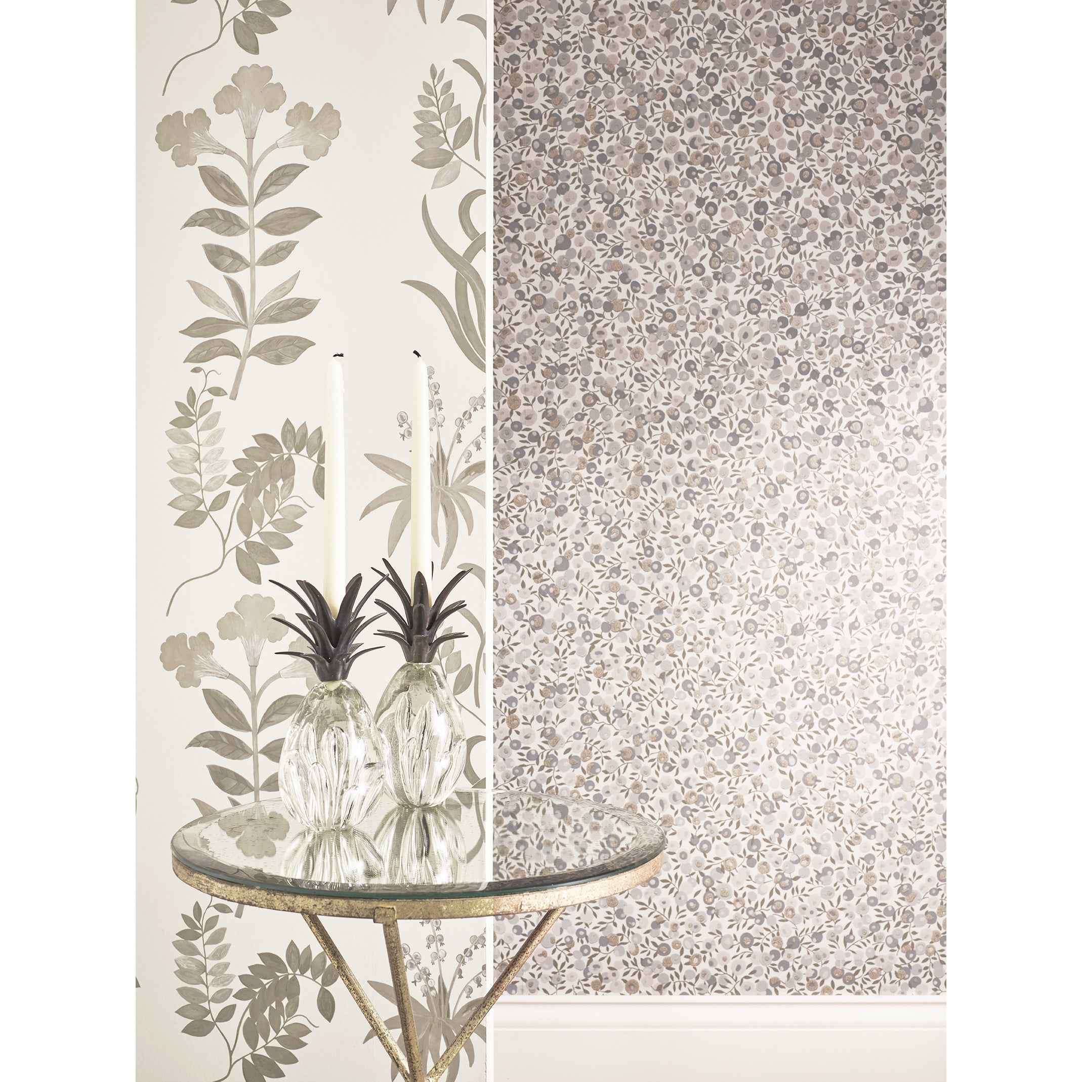 【P30号】花ざかりの森 #01 リネン 銀色レリーフアート 花咲くアーモンドの木の枝柄壁紙 Vilber フリース ロール壁紙