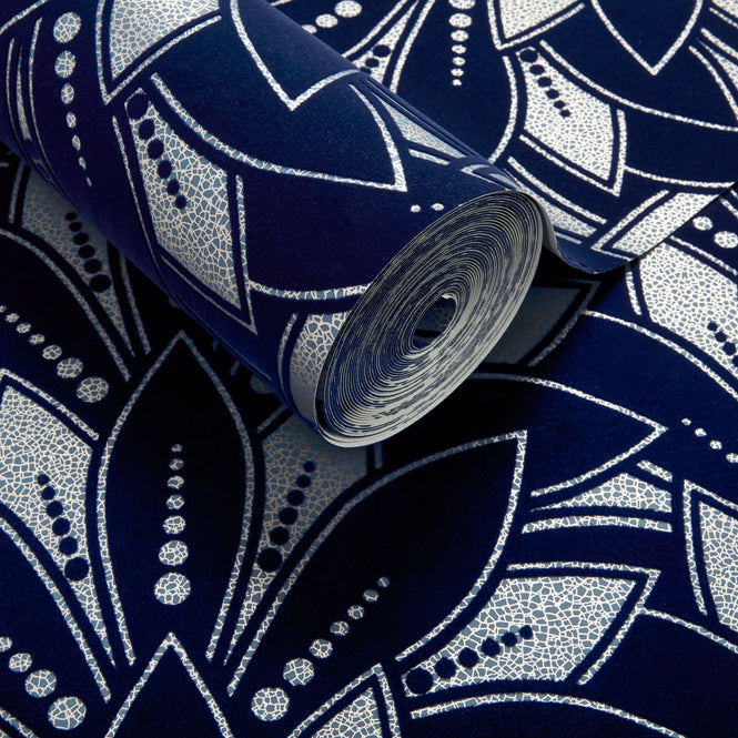 1838 Wallcoverings / ELODIE / Astoria Midnight 1907-139-01