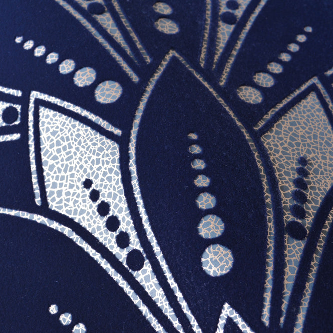 1838 Wallcoverings / ELODIE / Astoria Midnight 1907-139-01