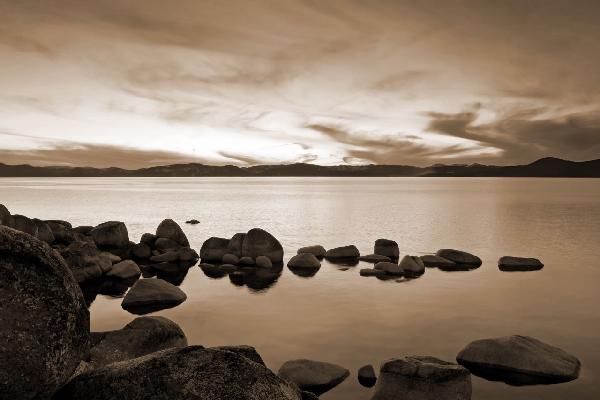 PHOTOWALL / Lake Tahoe - Sepia (e10084)