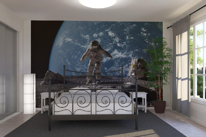 PHOTOWALL / Astronaut with Earth in Background (e20366)