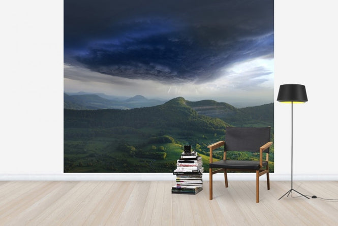 PHOTOWALL / Green Landscape Thunderstorm (e22434)