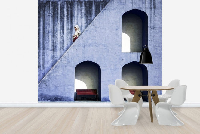 PHOTOWALL / Girl on Stairway (e22524)