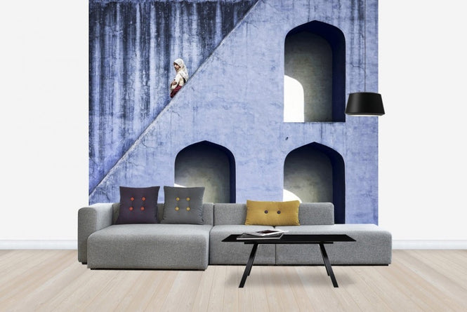 PHOTOWALL / Girl on Stairway (e22524)