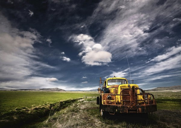 PHOTOWALL / Yellow Truck (e22533)