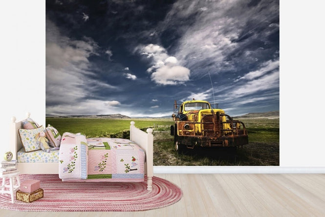 PHOTOWALL / Yellow Truck (e22533)