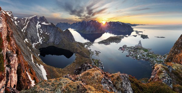 PHOTOWALL / Mountain Landscape at Sunset in Norway (e23179)