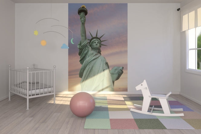 PHOTOWALL / Statue of Liberty under a vivid sky (e23194)