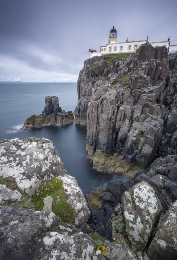 PHOTOWALL / Lighthouse at Neist Point, Isle of Skye - Scotland (e23680)