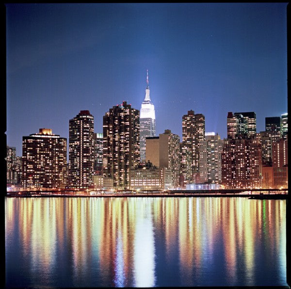 PHOTOWALL / New York Night Reflections (e24151)