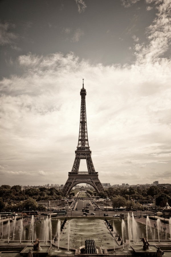 PHOTOWALL / Eiffel Tower Seen From Palais de Chaillot (e24158)