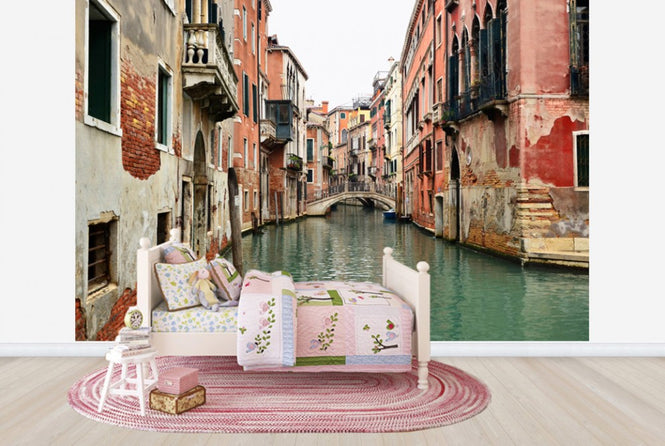 PHOTOWALL / Bricks and Water Alleys (e24199)