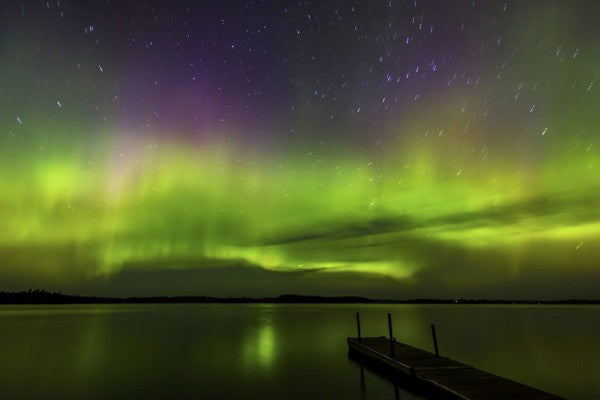 PHOTOWALL / Aurora Borealis over Burntside Lake (e24579)