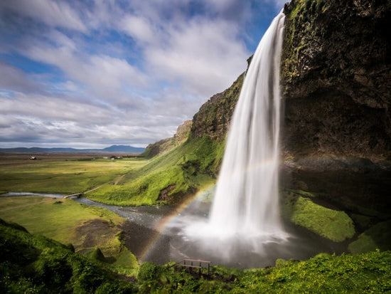 PHOTOWALL / Seljalandsfoss Waterfall with Rainbow (e40251)