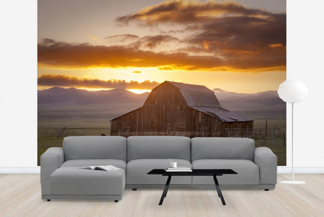 PHOTOWALL / Wet Mountain Barn (e29573)