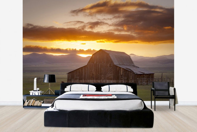 PHOTOWALL / Wet Mountain Barn (e29573)