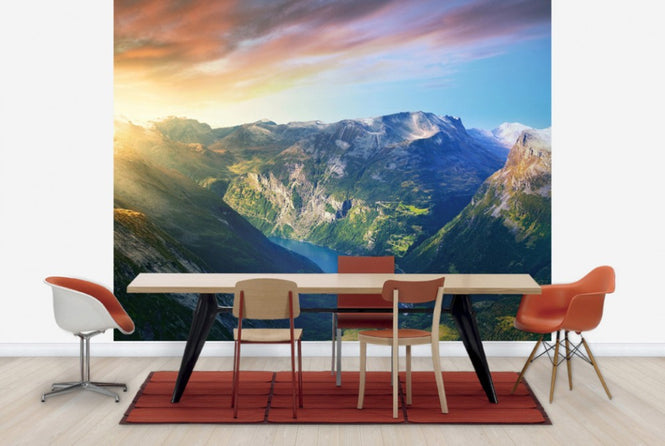 PHOTOWALL / Sunrise over Geirangerfjord, Norway (e29917)