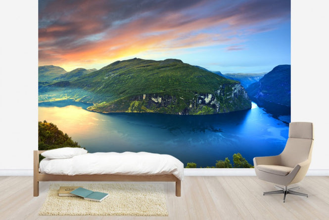 PHOTOWALL / Magical Light over Geirangerfjord, Norway (e29922)